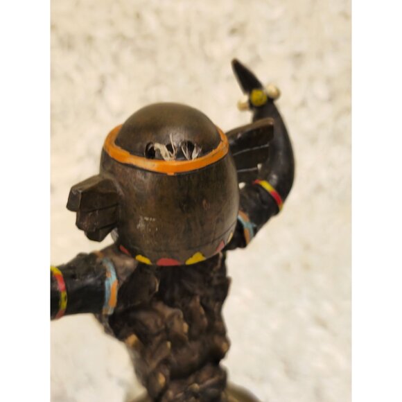 Handcrafted Vintage-Inspired Tribal Totem Decor Featuring Bird Motif & Bull Horn - Picture 9 of 12